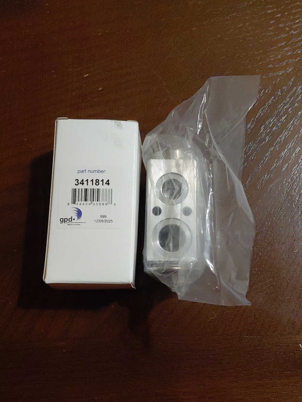 AIR CONDITION EXPANSION GLOBAL. 3411814. NEW.